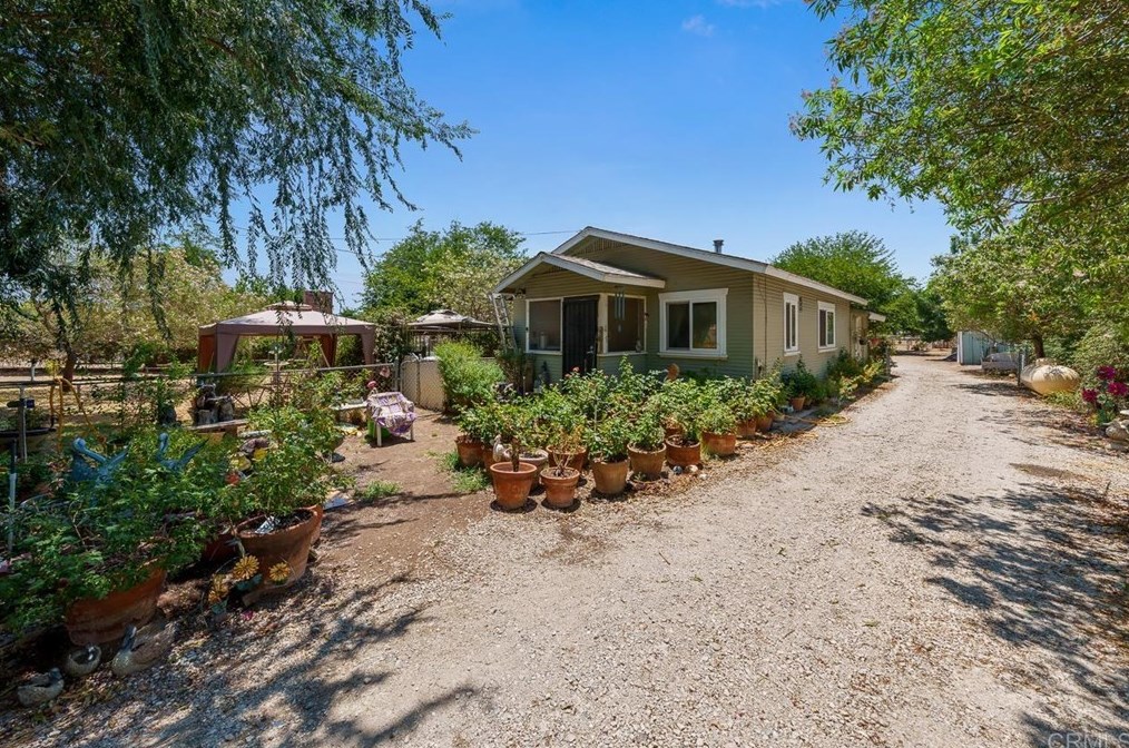 11740 Moreno Ave, Lakeside, CA 92040