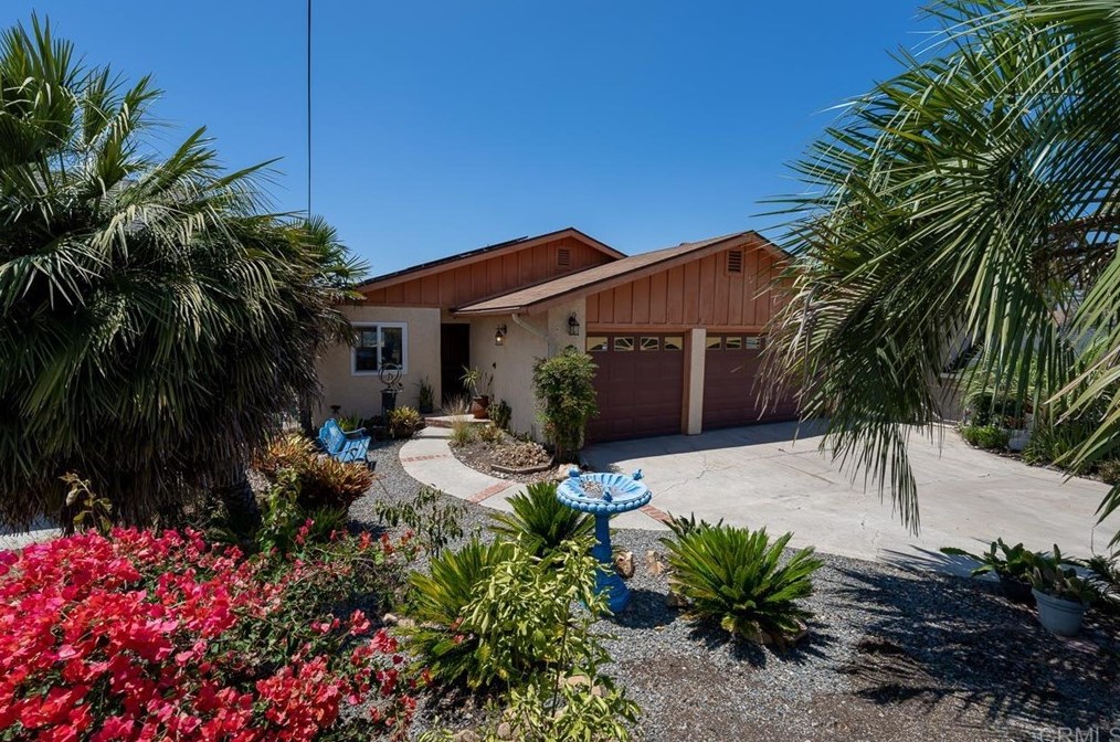 1022 La Mesa Ave, Spring Valley, CA 91977-4656