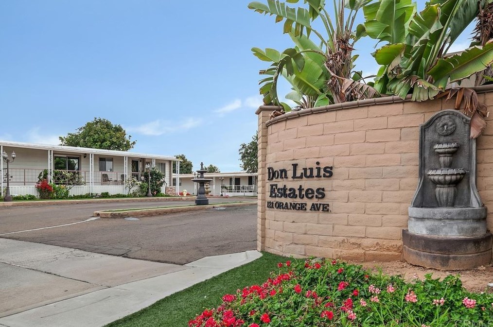 121 Orange Ave, Chula Vista CA  91911-5134 exterior