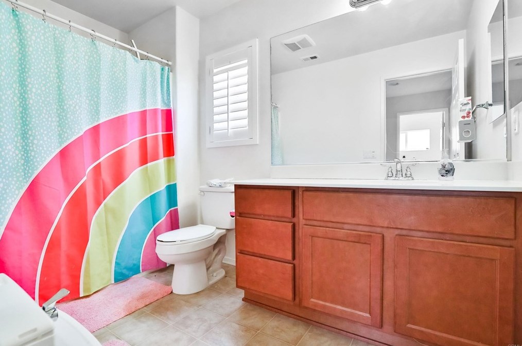 1350 Carpinteria St, Chula Vista CA  91913-2520 exterior