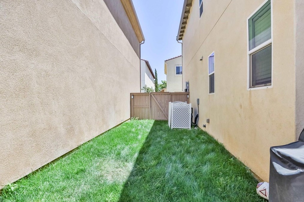 1350 Carpinteria St, Chula Vista CA  91913-2520 exterior