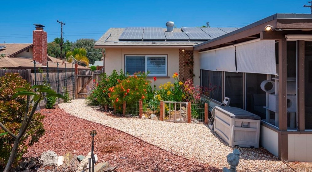 1531 Lily Ave, El Cajon, CA 92021