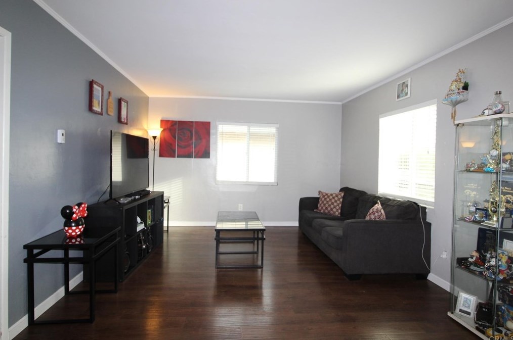 1179 Hilltop Dr, Chula Vista, CA 91911-3543