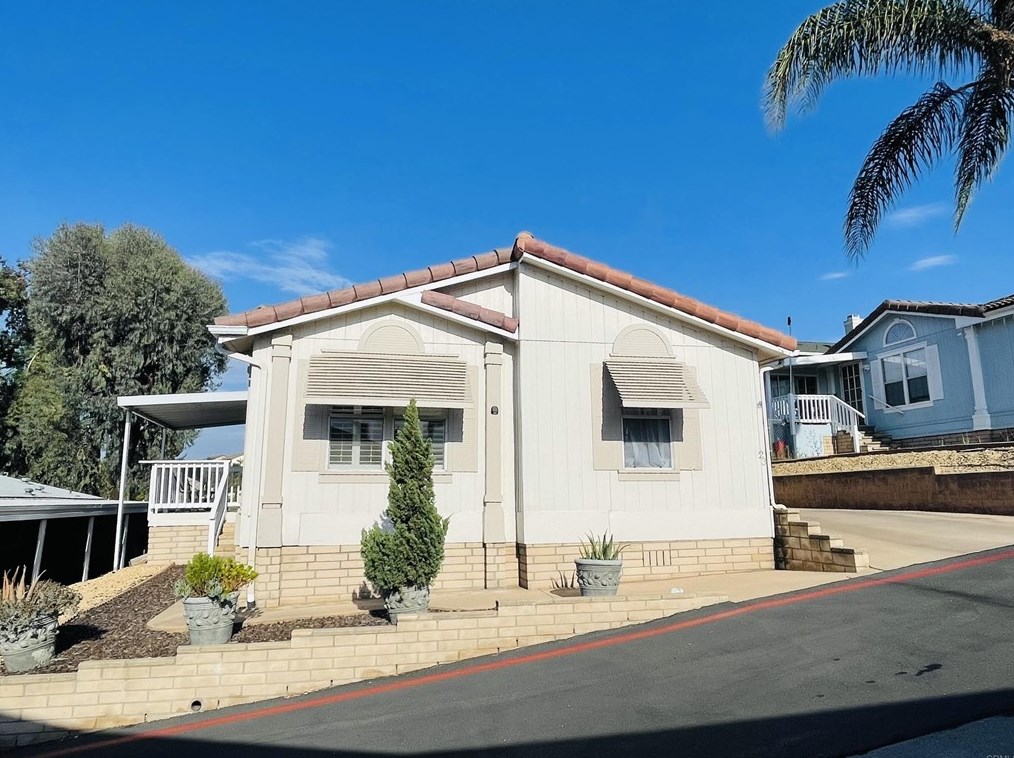 1333 Olive Ave #23, Vista, CA 92083