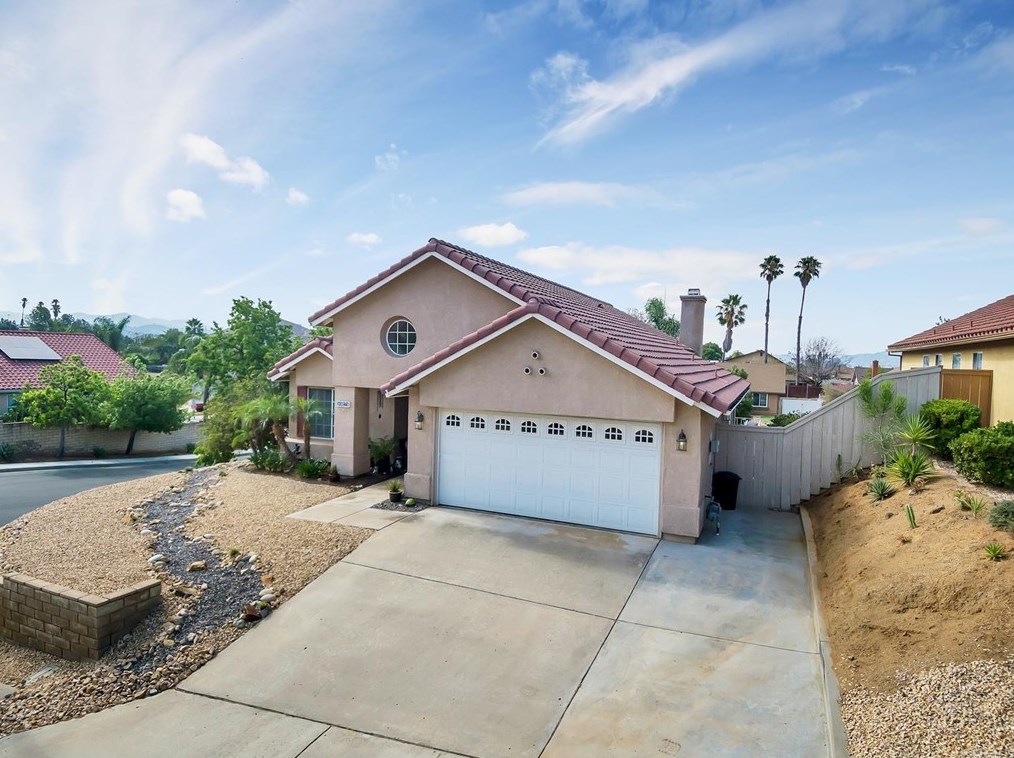 10821 Susie Ln, Santee, CA 92071
