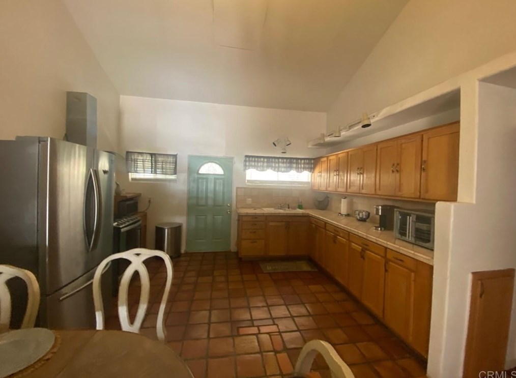 1380 Potrero Cir, Potrero, CA 91963-1401