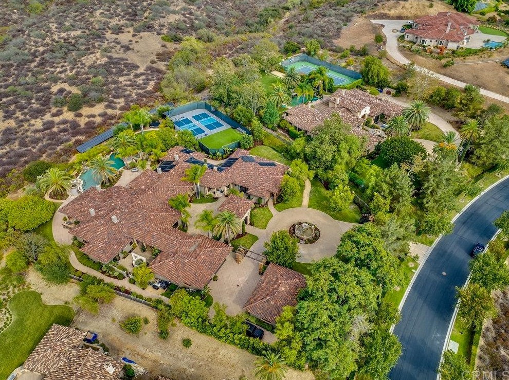 18655 Old Coach Dr, Poway, CA 92064-6649