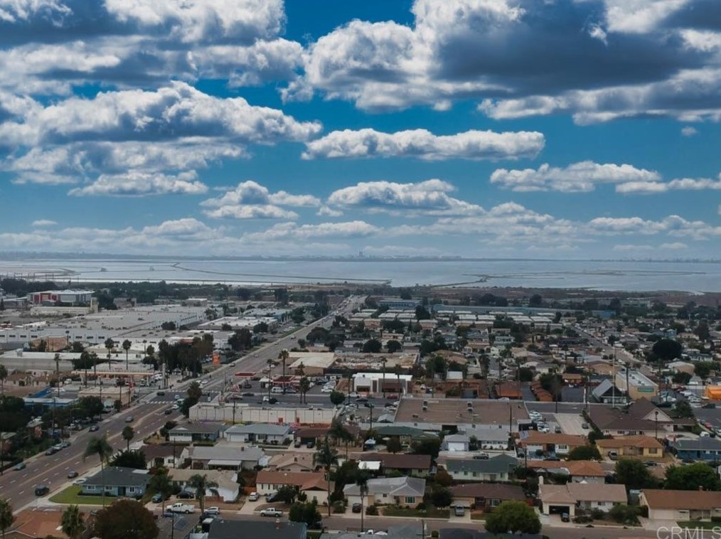 861 Date Ave, Chula Vista CA  91911-1110 exterior