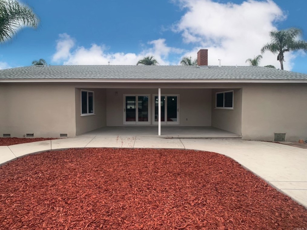 861 Date Ave, Chula Vista CA  91911-1110 exterior