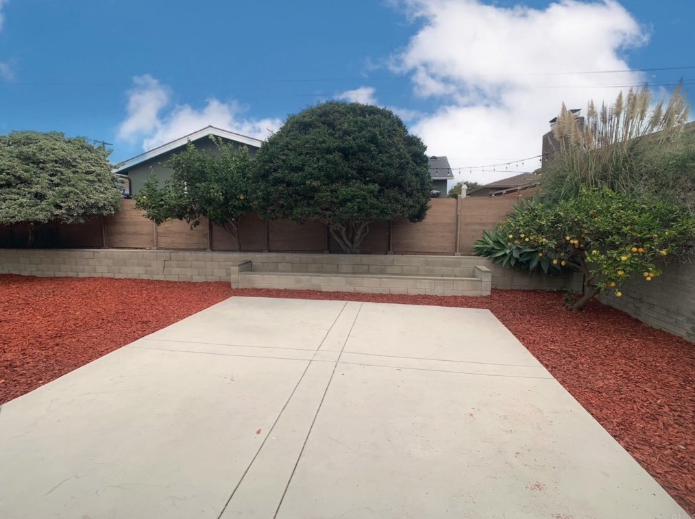 861 Date Ave, Chula Vista CA  91911-1110 exterior