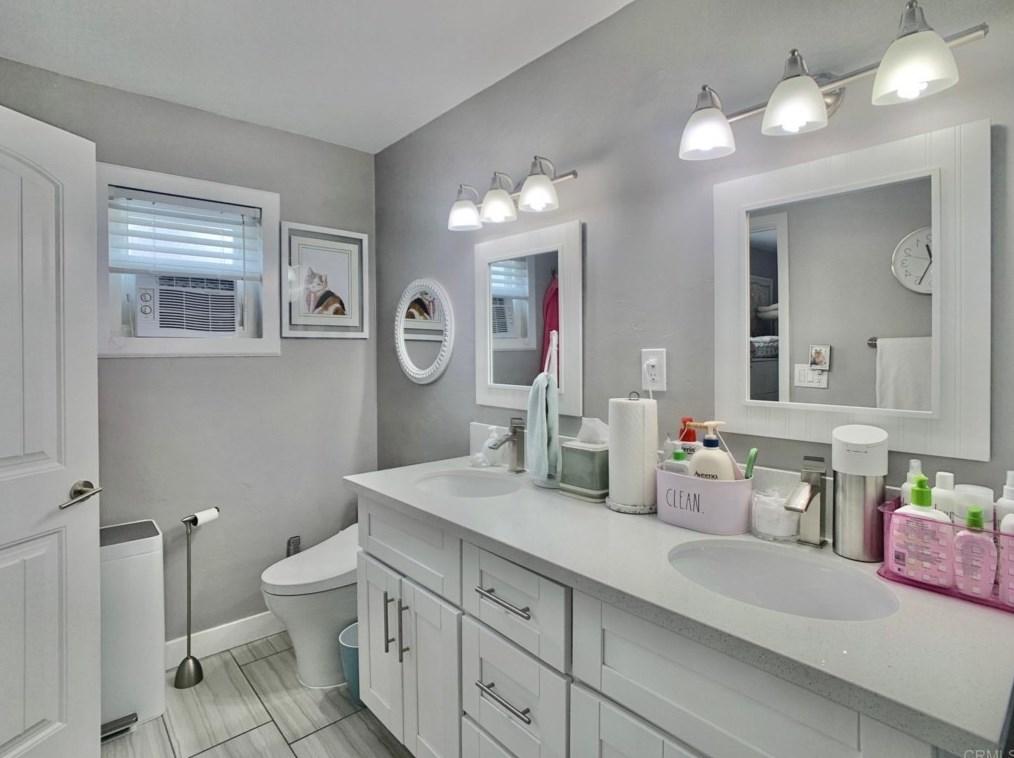 861 Date Ave, Chula Vista CA  91911-1110 exterior