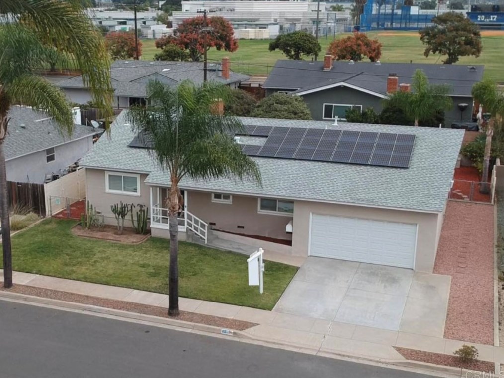 861 Date Ave, Chula Vista CA  91911-1110 exterior