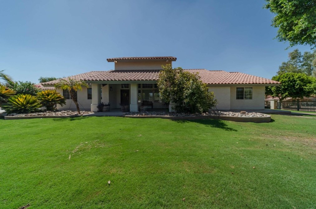 898 W Ross Rd #a, El Centro, CA 92243