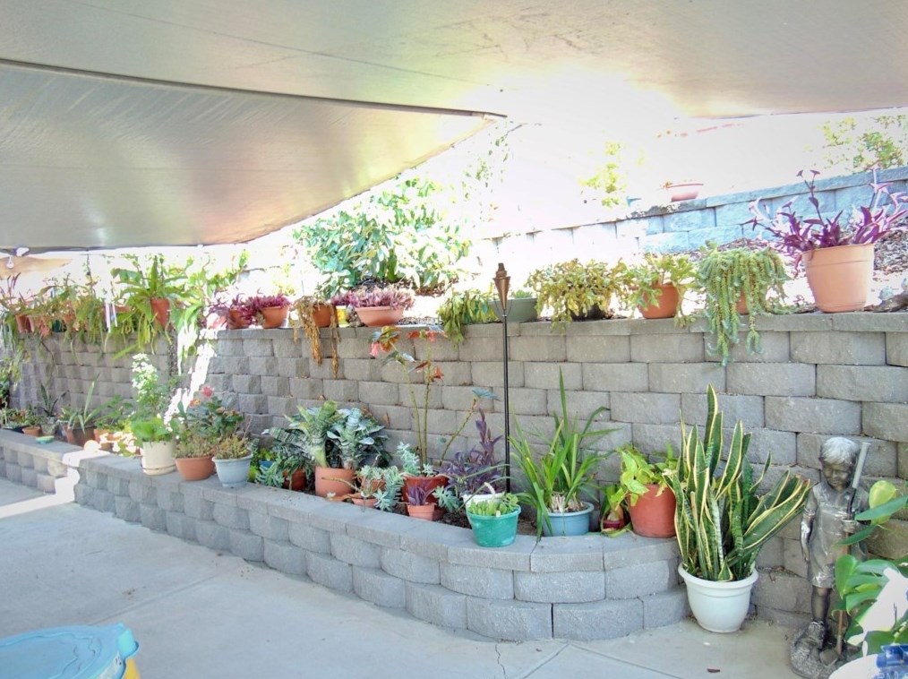 615 Concepcion Ave, Spring Valley, CA 91977-5002