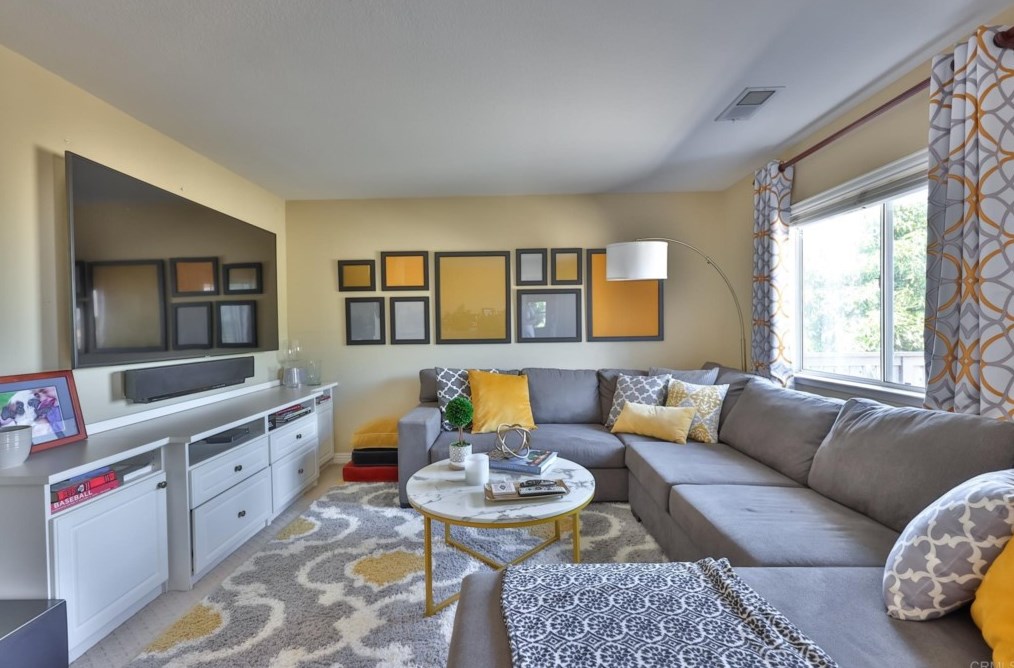 1785 Clover Tree Ct, Chula Vista CA  91913-1553 exterior