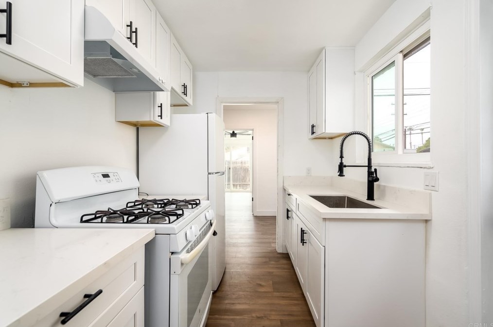 106 Madison Ave, Chula Vista CA  91911-1614 exterior