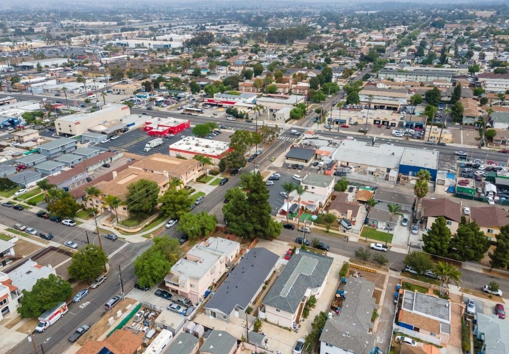 106 Madison Ave, Chula Vista CA  91911-1614 exterior