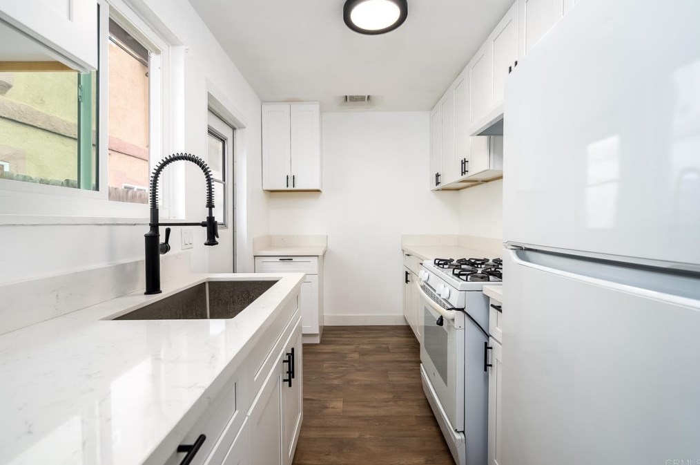 106 Madison Ave, Chula Vista CA  91911-1614 exterior