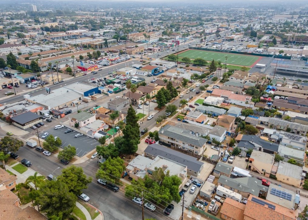 106 Madison Ave, Chula Vista CA  91910-1362 exterior