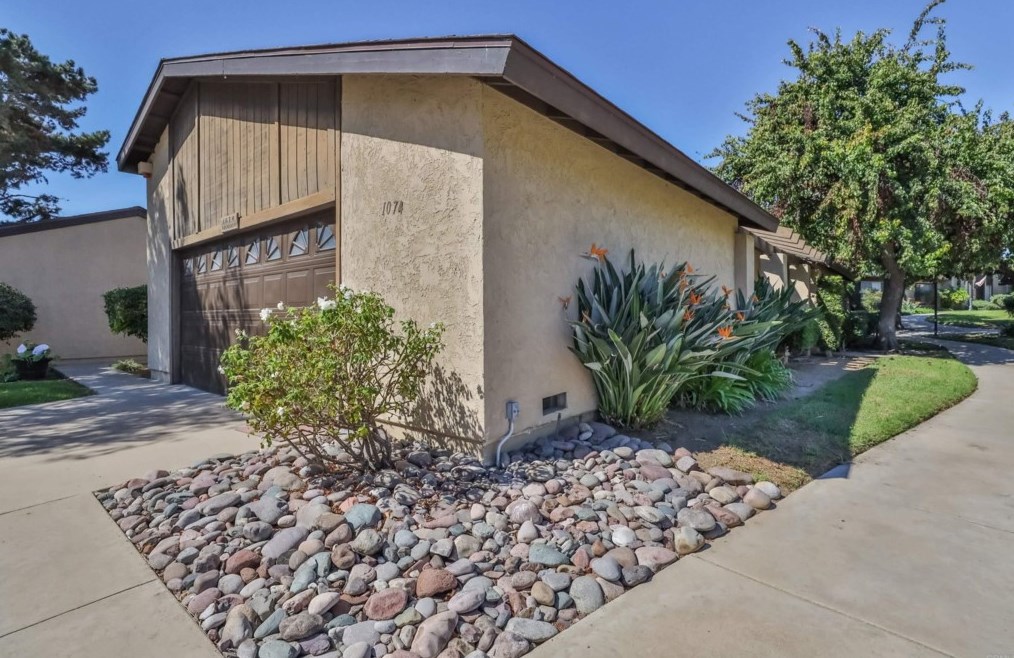 1074 Las Rosas Ct, Chula Vista, CA 91910-7110