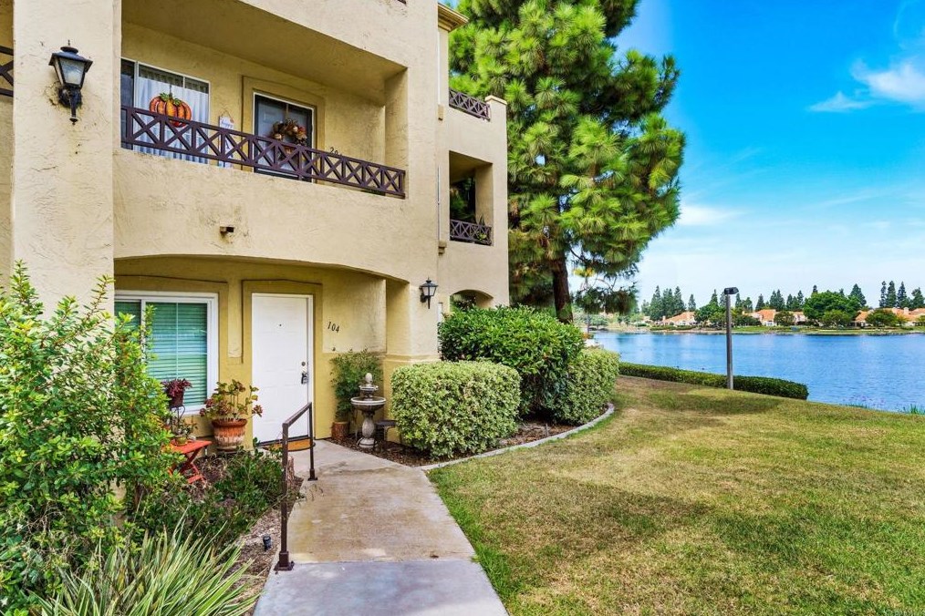 773 Brookstone Rd, Chula Vista, CA 91913-2361