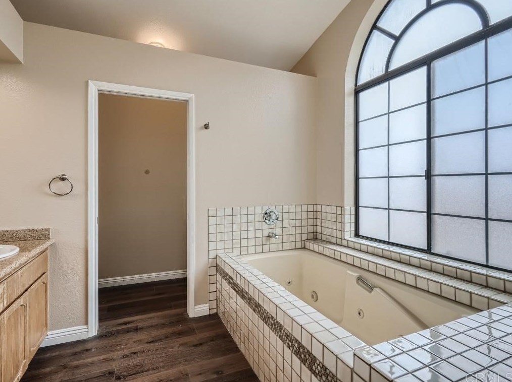 3579 Quail View St, Spring Valley CA  91977-2844 exterior