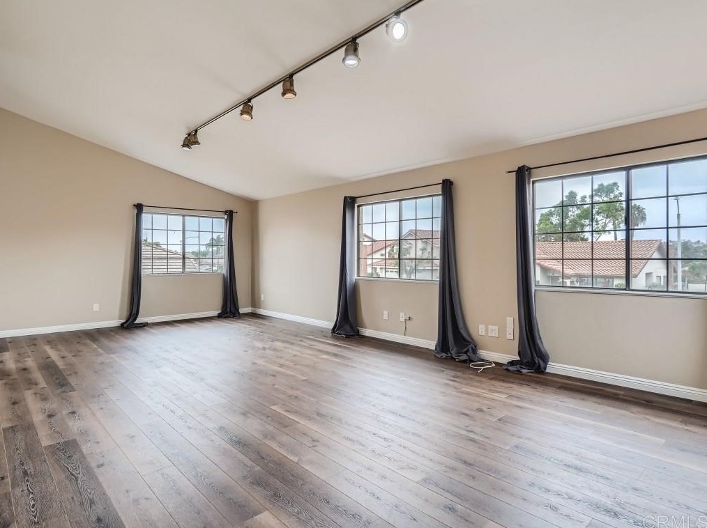 3579 Quail View St, Spring Valley CA  91977-2844 exterior
