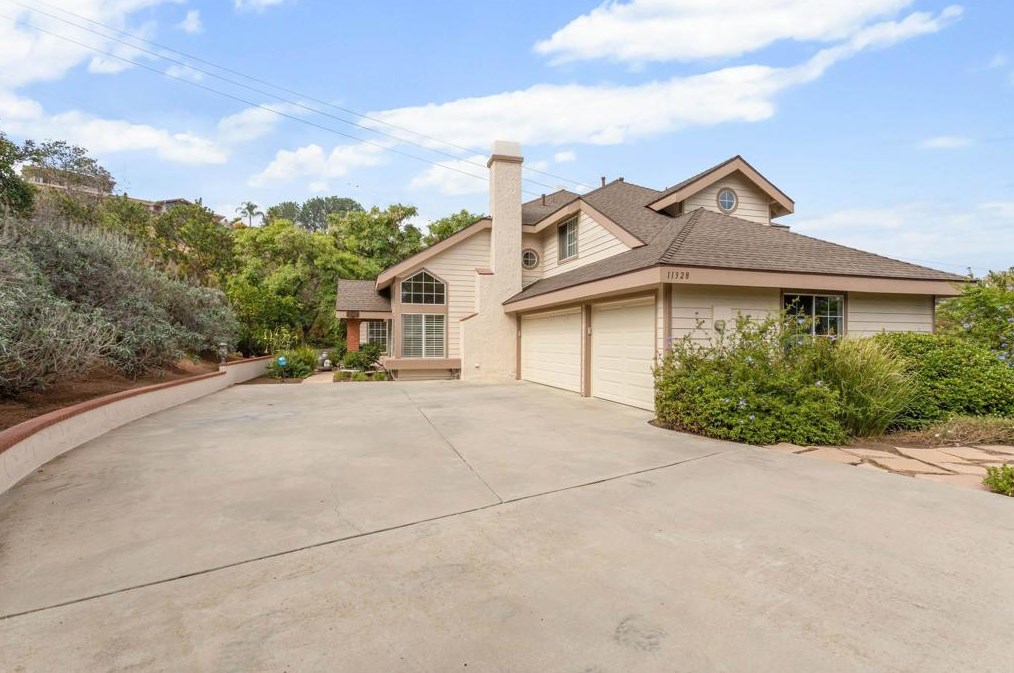 11328 Explorer Rd, La Mesa, CA 91941