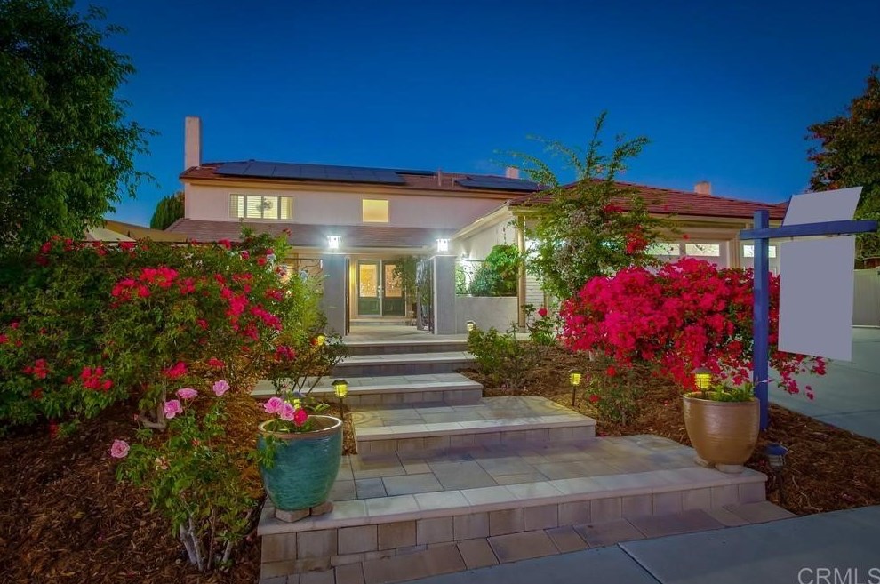 1917 Hacienda Dr, El Cajon, CA 92020