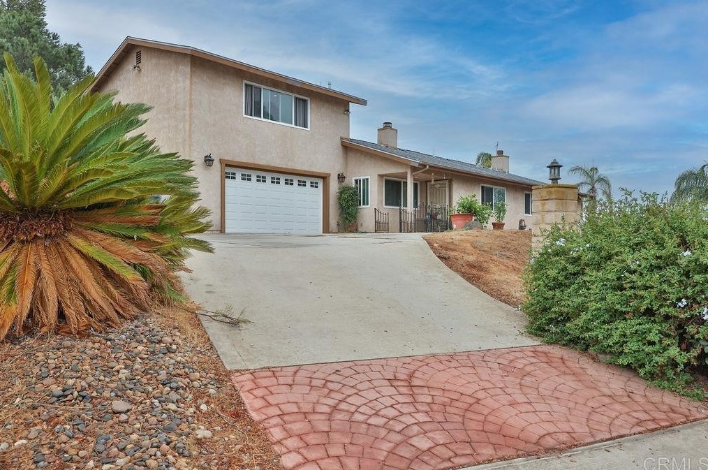 14029 Hillside Dr, Jamul, CA 91935-3235