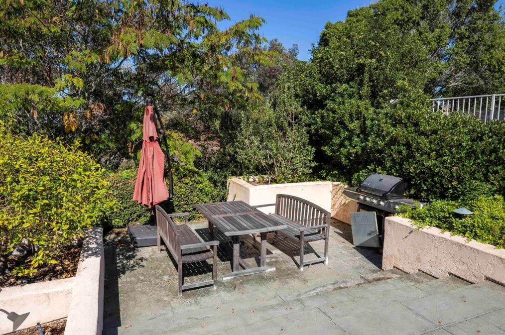 1883 Cabernet Dr, Chula Vista CA 91913-1268 exterior