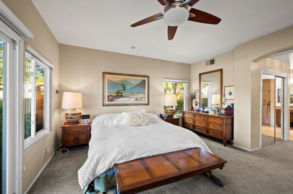 1883 Cabernet Dr, Chula Vista CA 91913-1268 exterior