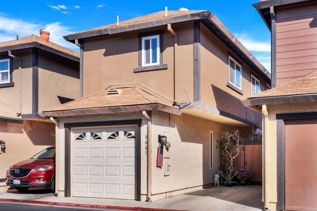 9607 Kumquat Dr, Lakeside, CA 92040