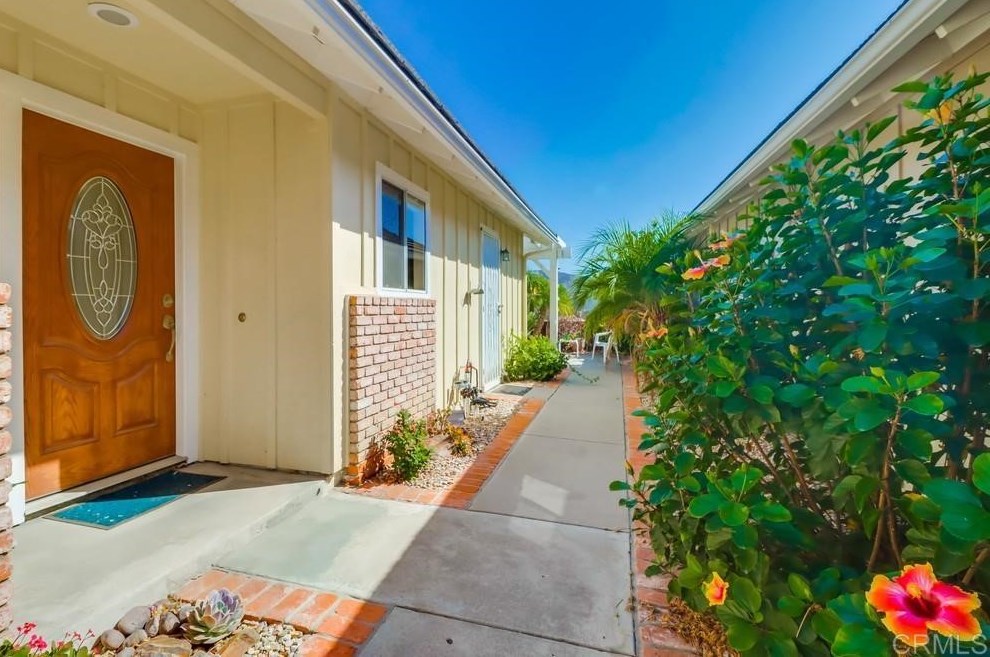 1273 Saltbush Ln, El Cajon, CA 92019