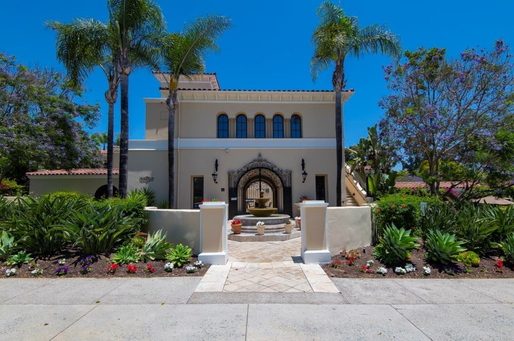 1417 Long View Dr, Chula Vista CA  91915-1667 exterior