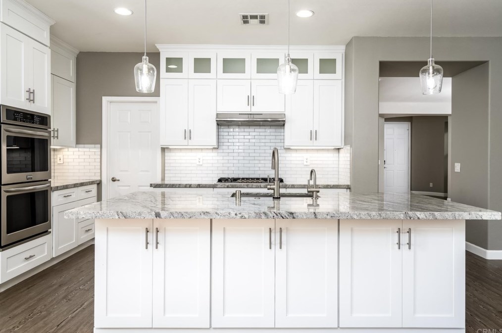 1417 Long View Dr, Chula Vista CA  91915-1667 exterior