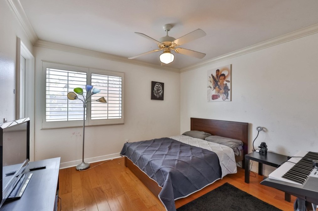 1342 Tamarisk Grove Dr, Chula Vista CA  91915-1547 exterior