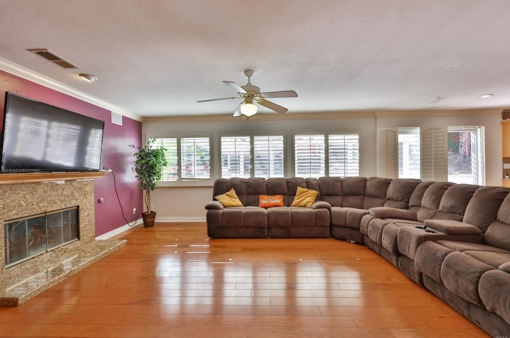 1342 Tamarisk Grove Dr, Chula Vista, CA 91915