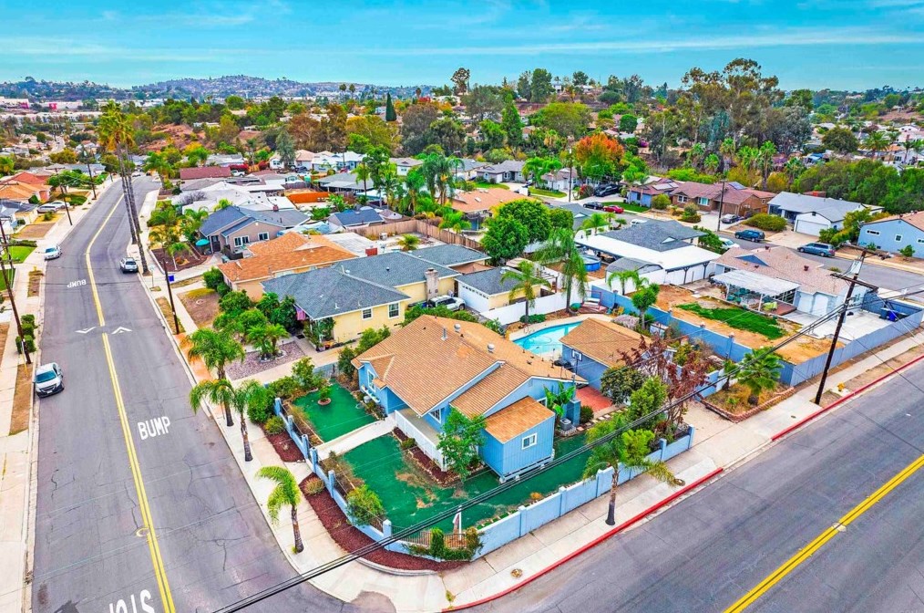 6190 Nagel St, La Mesa, CA 91942