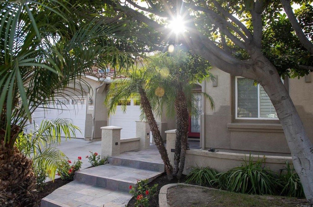938 Palencia Pl, Chula Vista CA  91910-8064 exterior