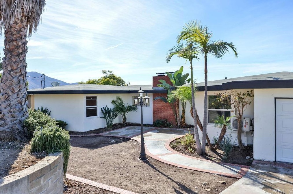 3306 San Carlos Dr, Spring Valley, CA 91978-1000