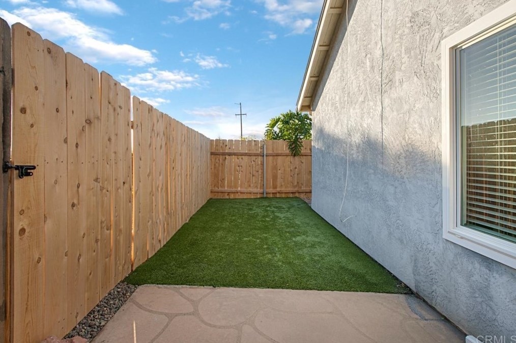 10941 Ramsgate Dr, Santee CA  92071-2823 exterior