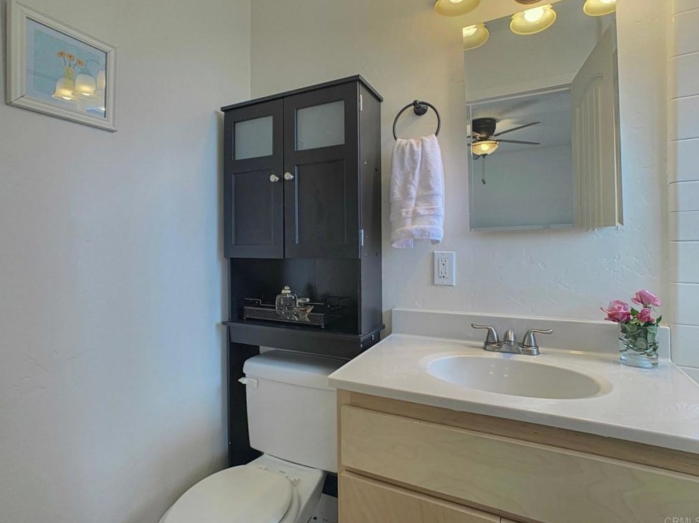8069 Poplin Dr, Santee CA  92071-3419 exterior