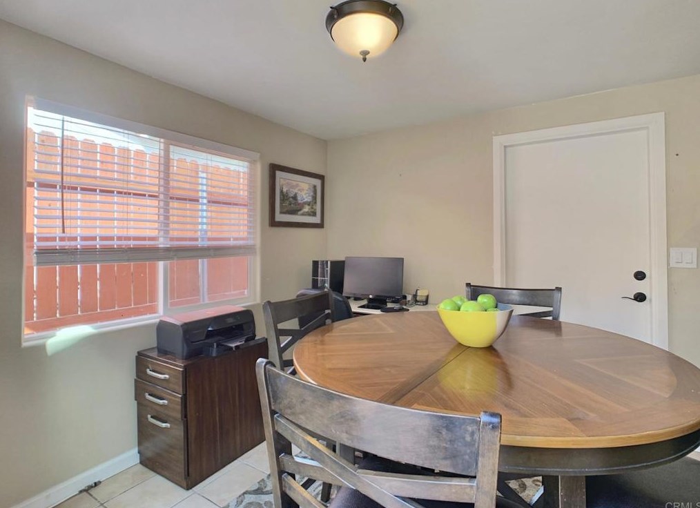 8069 Poplin Dr, Santee CA  92071-3419 exterior