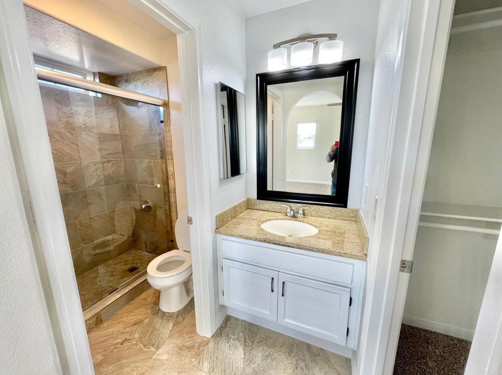 1470 Caminito Sardinia, Chula Vista CA  91915-3106 exterior