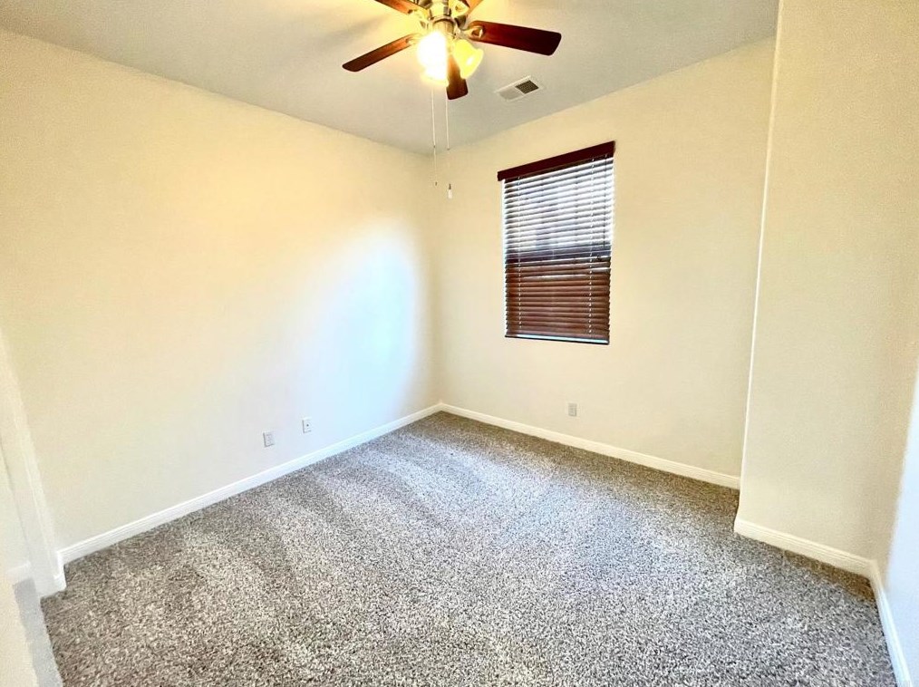 1470 Caminito Sardinia, Chula Vista CA  91915-3106 exterior