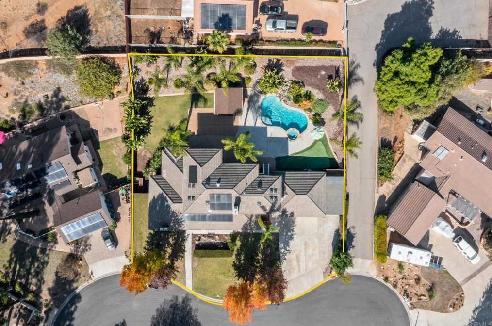 2064 Granite Hills Dr, El Cajon, CA 92019