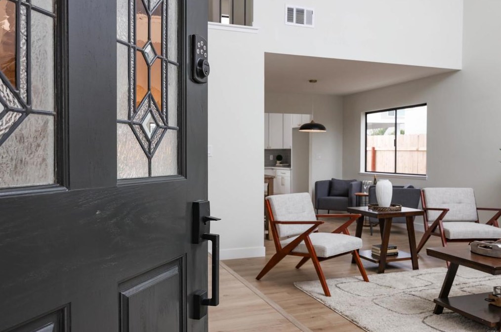 6122 Baltimore Dr, La Mesa, CA 91942