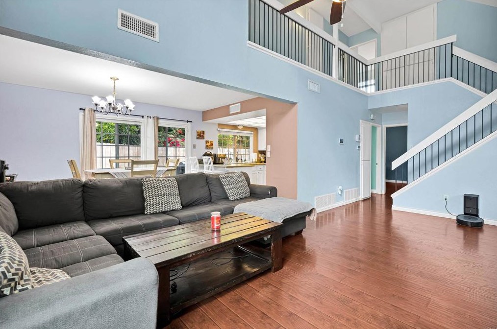 2714 Crownridge Ln, Spring Valley CA  91977-6810 exterior