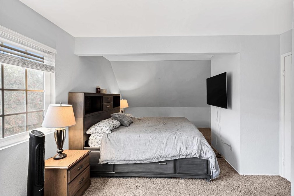 2714 Crownridge Ln, Spring Valley CA  91977-6810 exterior